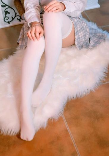 《巨乳女教师の诱惑》在线看_午夜激情福利视频