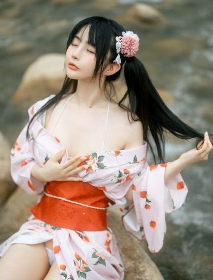 黄片无码传煤草逼看毛片_国产剧神马影院手机在线