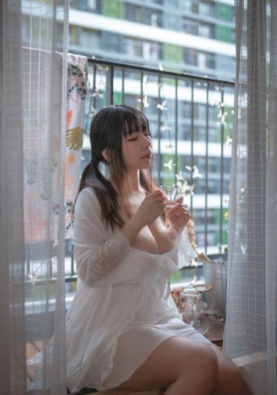 性爱在线免费观看不卡_720迅雷电影在线